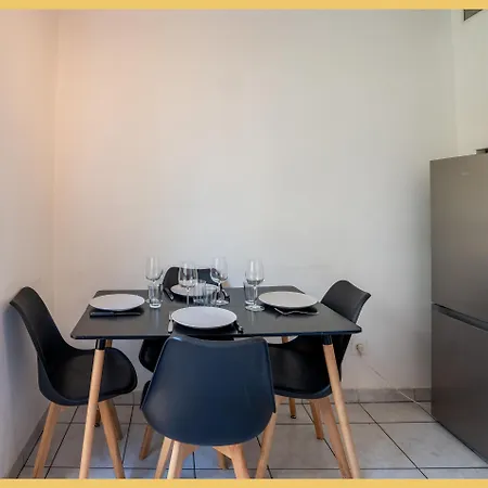 아파트 Le Leman Loft I T2 I 안마스